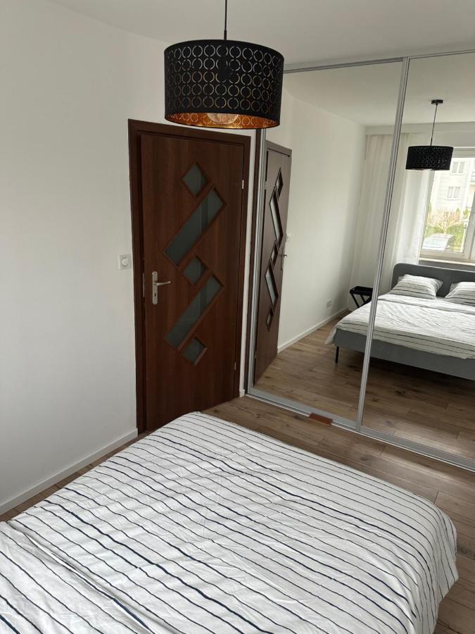 Sdh 3 Radzymin Comfortable Apartment Near Warsaw Bagian luar foto