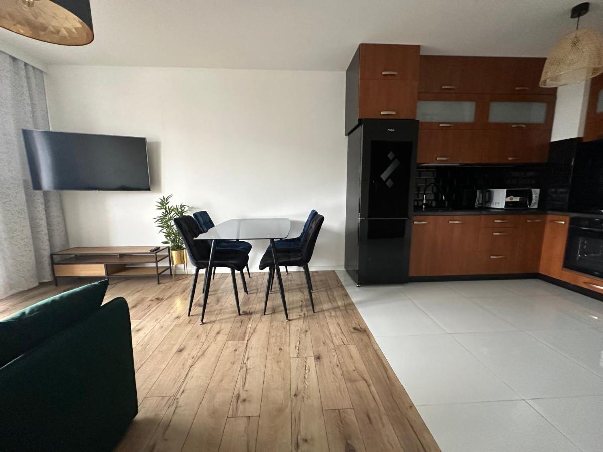 Sdh 3 Radzymin Comfortable Apartment Near Warsaw Bagian luar foto