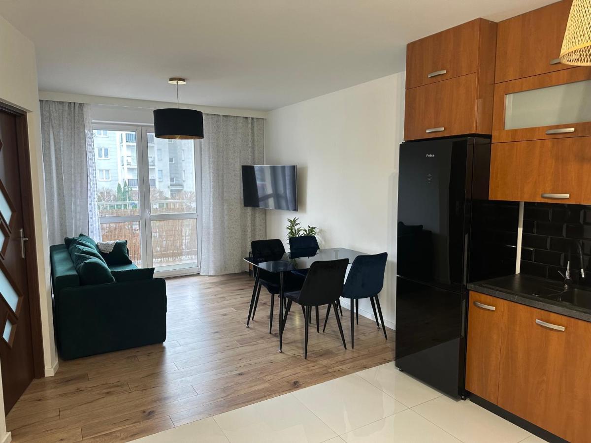 Sdh 3 Radzymin Comfortable Apartment Near Warsaw Bagian luar foto