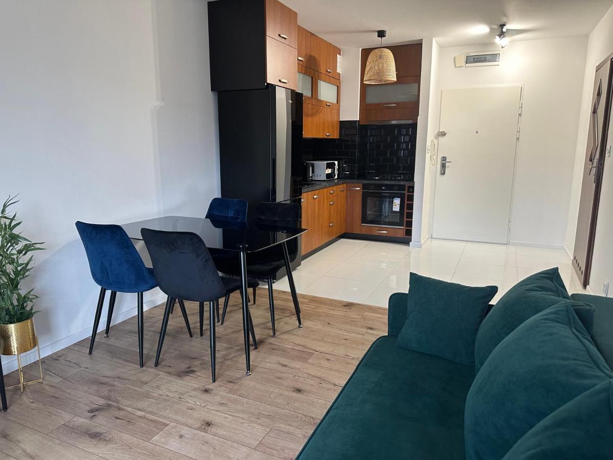 Sdh 3 Radzymin Comfortable Apartment Near Warsaw Bagian luar foto